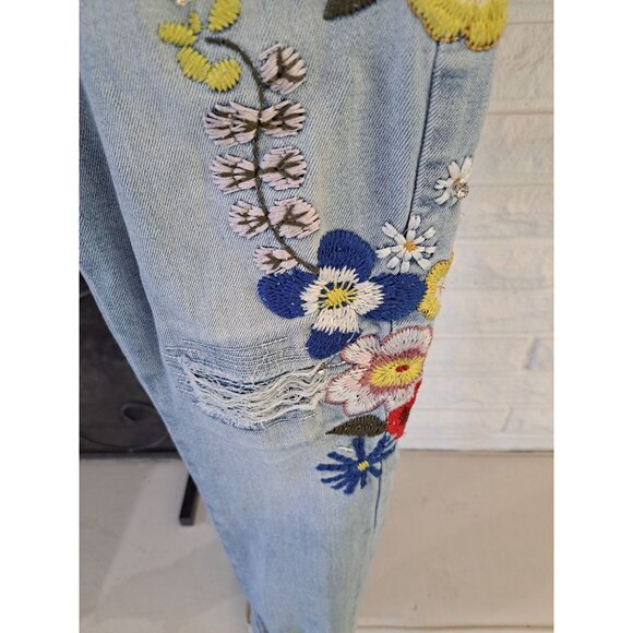 Indigo Rein Womens Embroidered Floral Ankle Jeans Blue Denim Size 7 - Picture 3 of 10